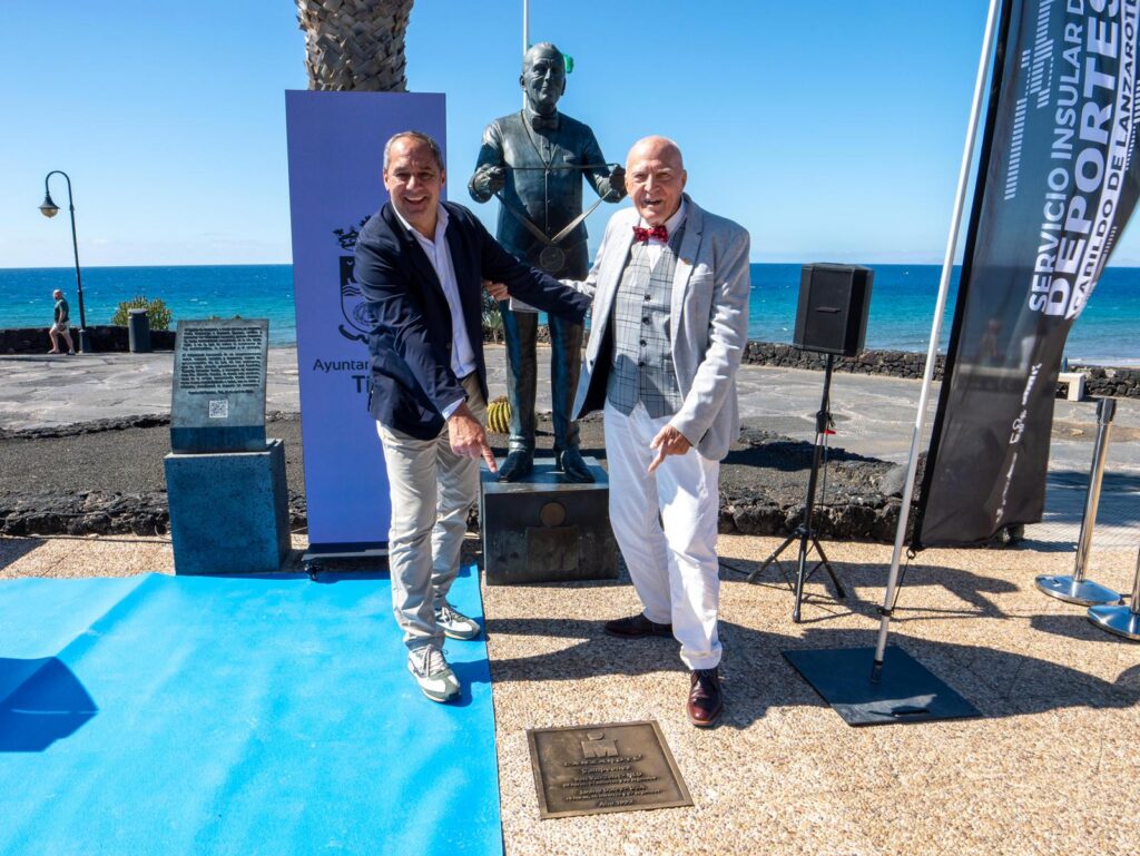 El Servicio Insular de Deportes promueve el paseo de los campeones del Ironman en Puerto del Carmen